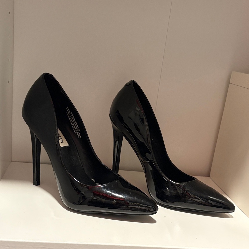 Steve Madden Black Patent Heels